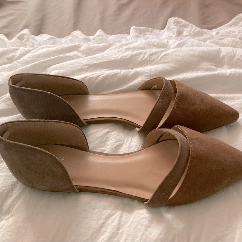 Women’s flats. Size 9